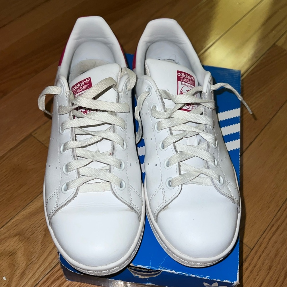 Stan Smith J